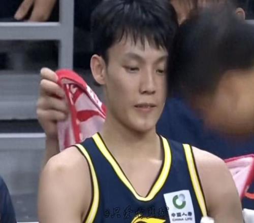 浓眉左内收,肌恢复良好,预计两周后,巅峰国际会员登录入口,H5巅峰国际官网,巅峰国际