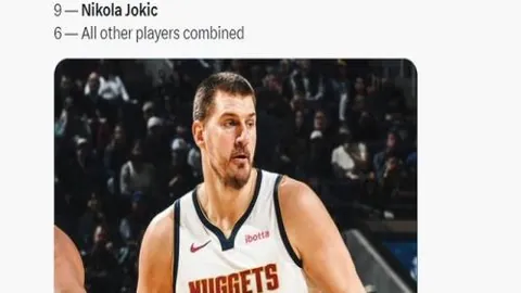 37岁库里再创佳绩，52分背后是不懈努力与竞技状态坚守