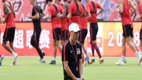 内马尔回归桑托斯效力